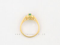 Žltý prsteň so smaragdom