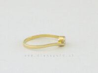Zásnubný prsteň vlnka zo žltého zlata s jedným kameňom