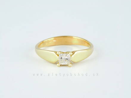 Zlatý prsteň s princess diamantom 224305/02